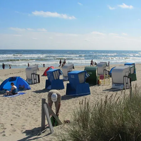 아파트 Meerwohnung-Direkt-Am-Strand-Mit-Pool-Sauna