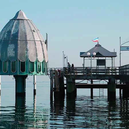 아파트 Meerwohnung-Direkt-Am-Strand-Mit-Pool-Sauna 가거
