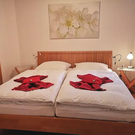 Meerwohnung-Direkt-Am-Strand-Mit-Pool-Sauna 아파트 가거